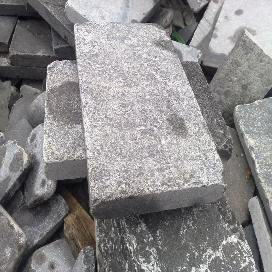 blue limestone.JPG